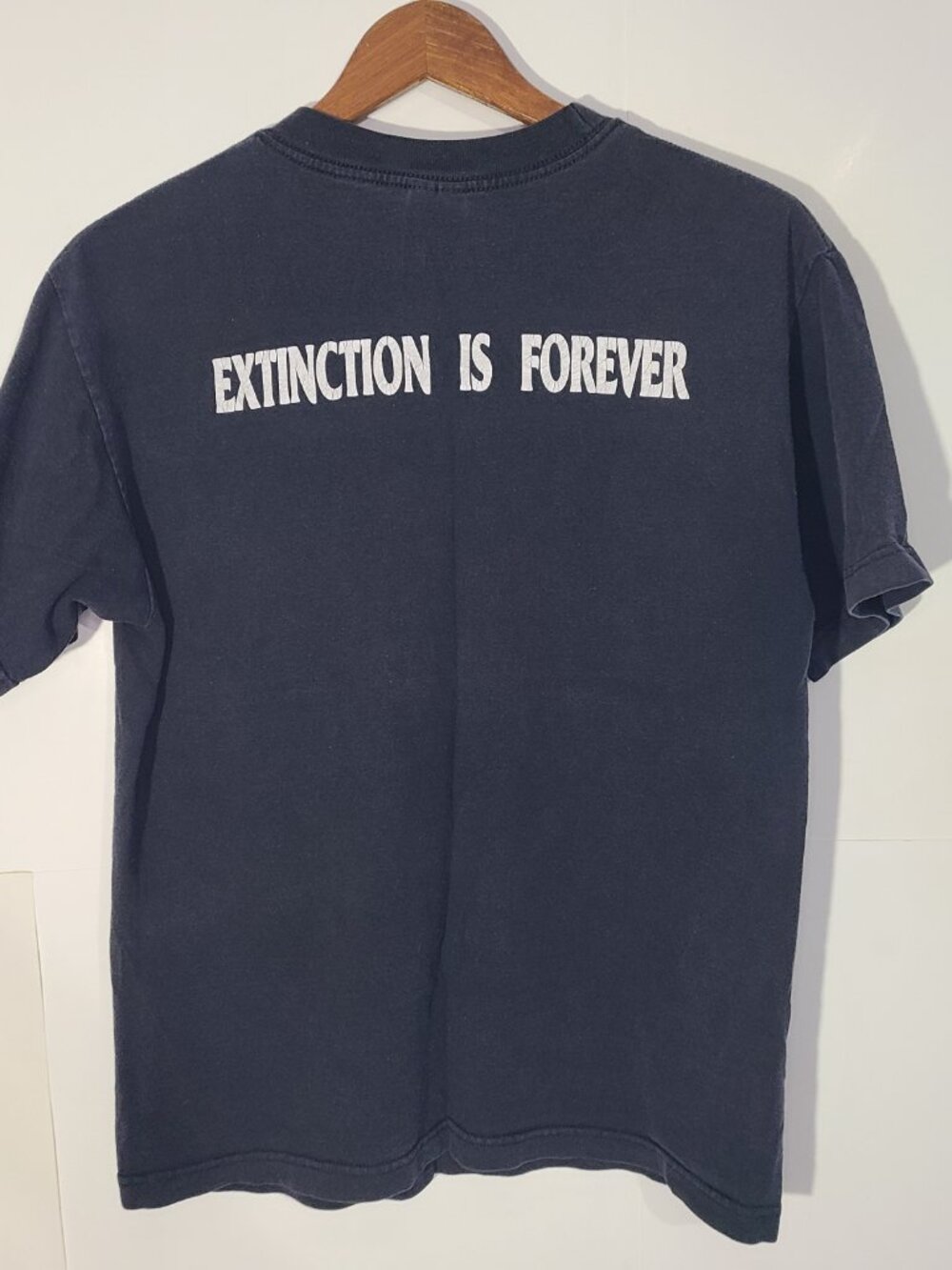 Vtg 90s Busch Gardens White Tiger "Extinction Is Forever" Black Faded Medium Tee - Picture 5 of 5